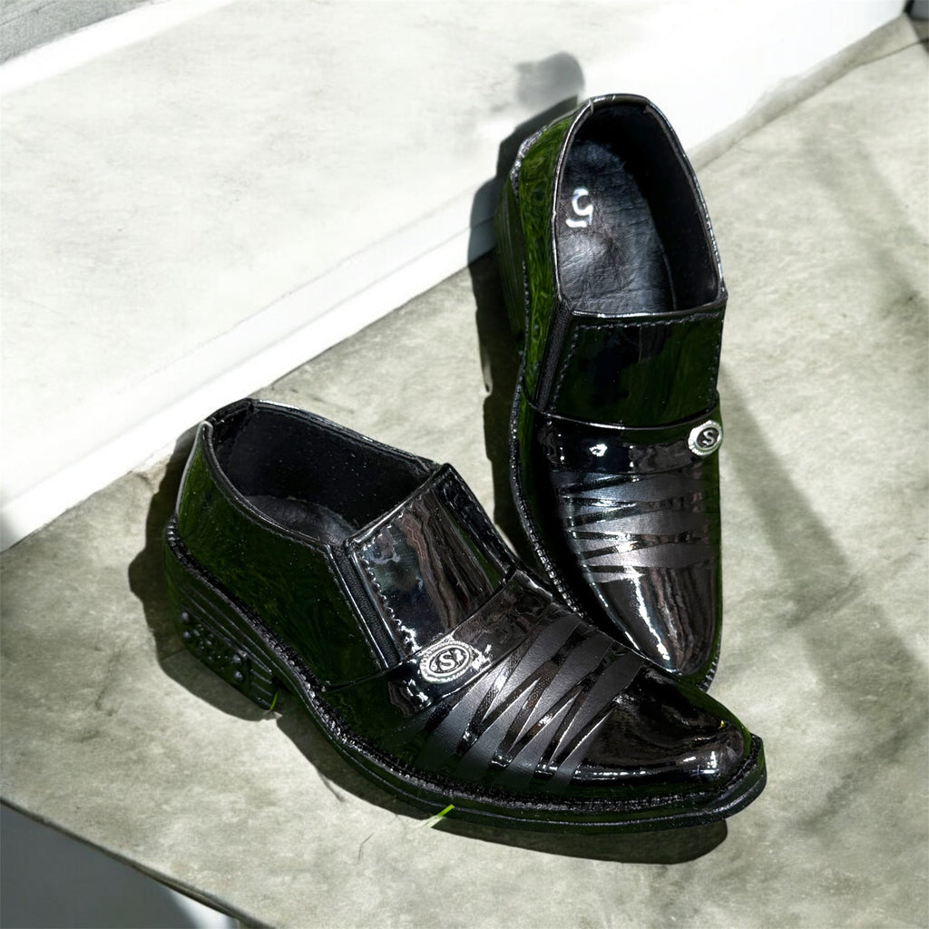 0         IMPORTED SHOES
